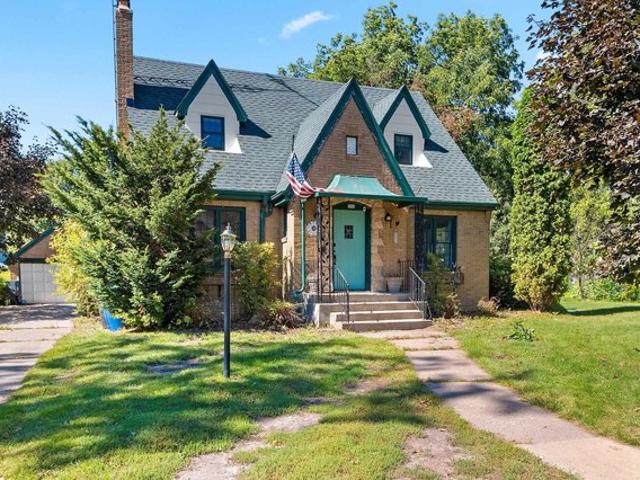 House for sale in Clintonville, Waupaca County