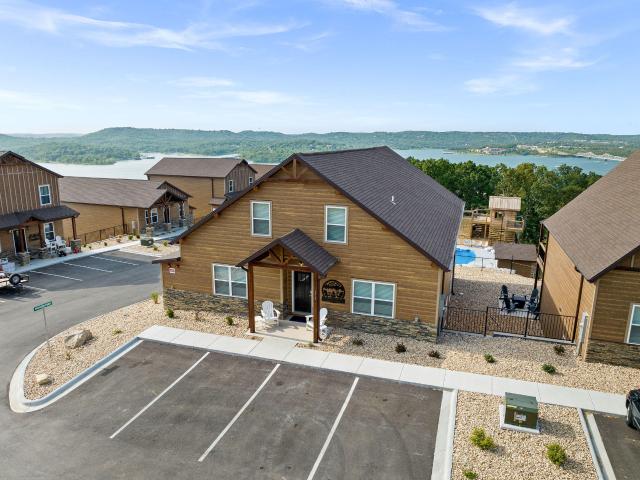 House for sale in Stone, Missouri