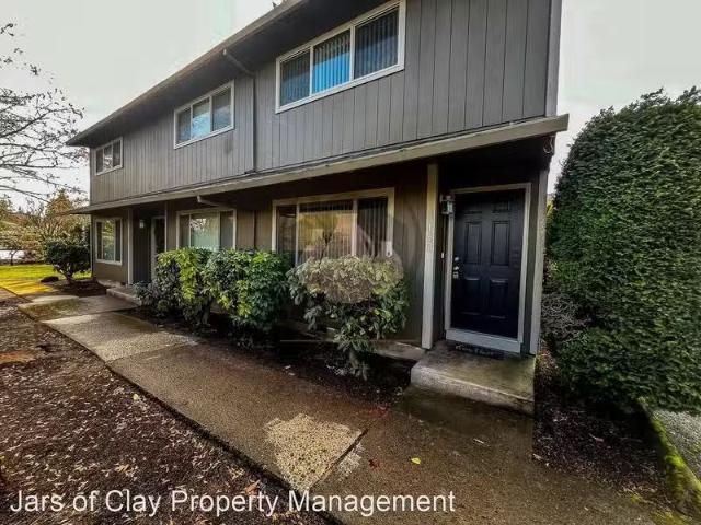 Condo for rent in Canby
