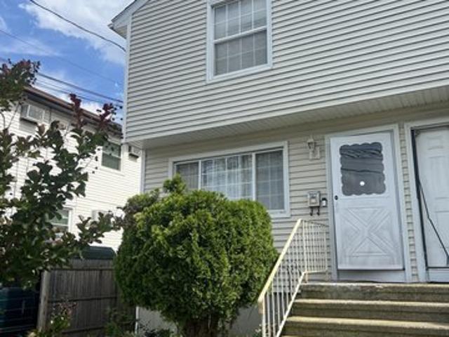 House for sale in Bridgeport, Connecticut