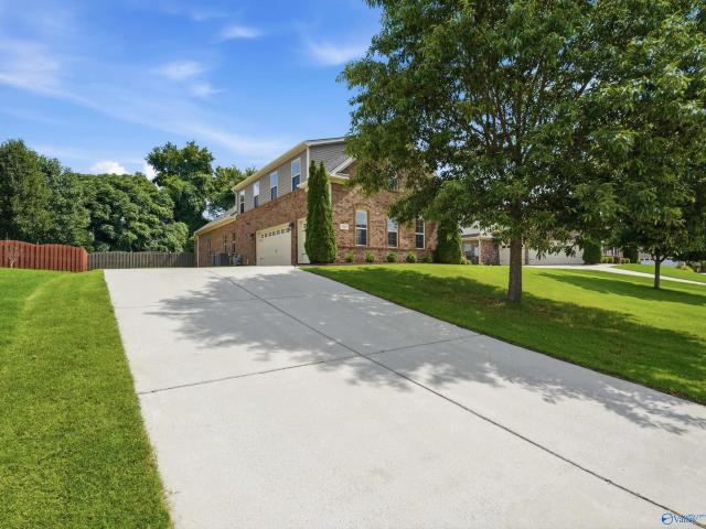 House for sale in New Market, Alabama