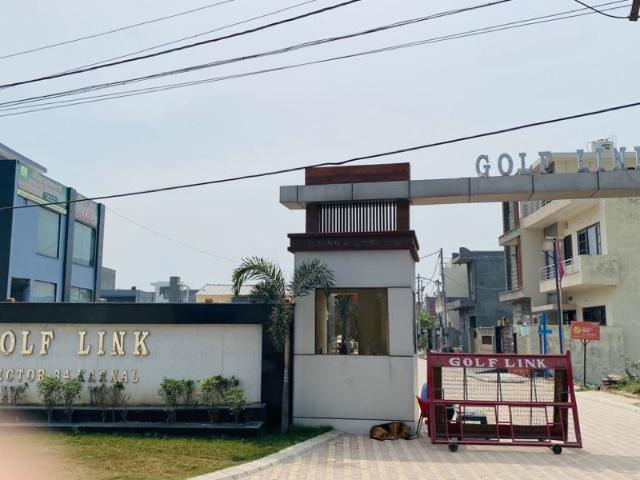 Land for sale in Hariana