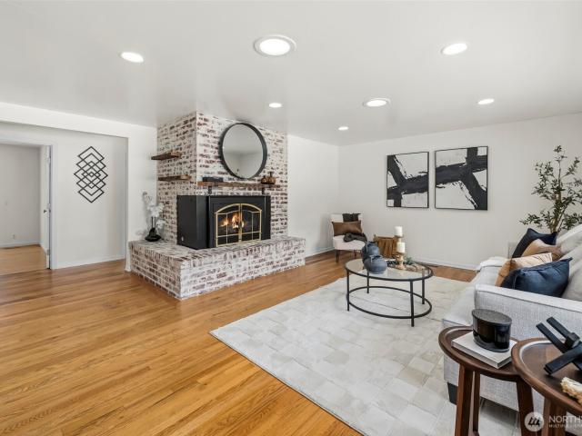 House for sale in Washington