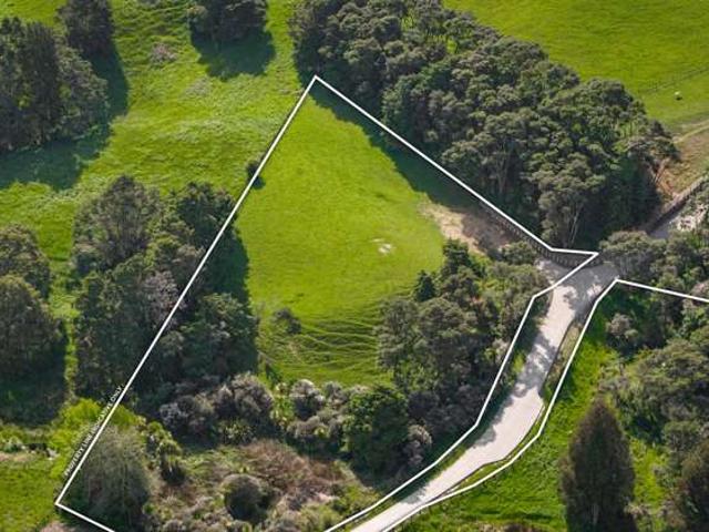 Property for sale in Kawau Island, Oroua County