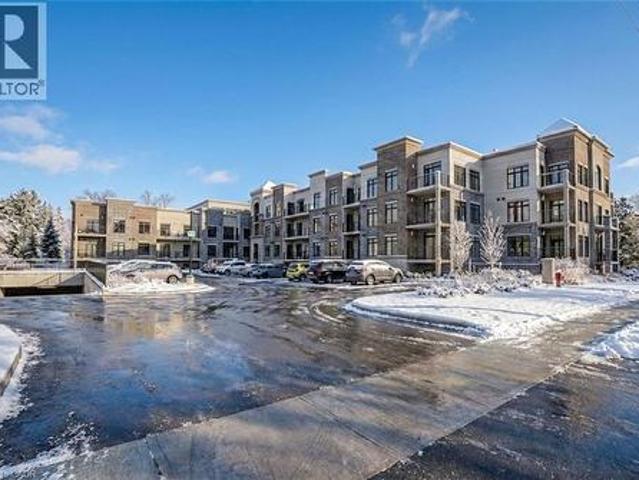 Condo for sale in Ancaster, Ontario