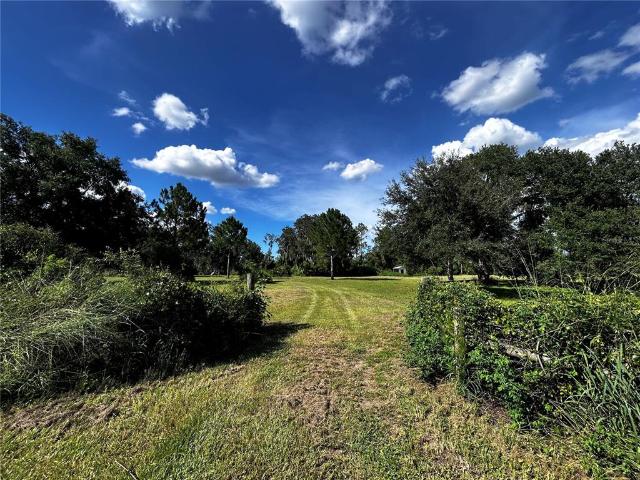 Land for sale in Umatilla, Florida
