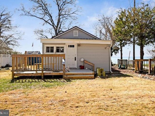 House for sale in Cobb Island, Maryland