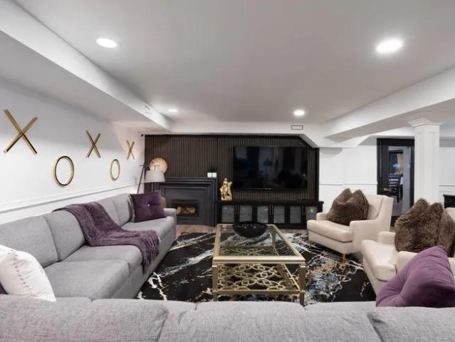 House for rent in Lorne Park, Mississauga