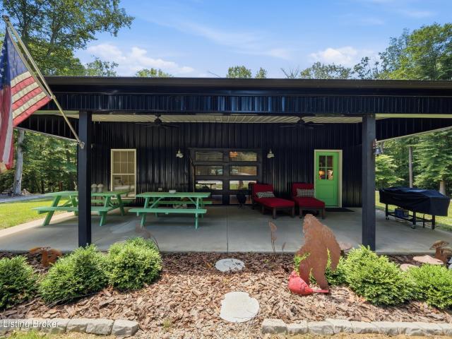 House for sale in Goshen, Kentucky