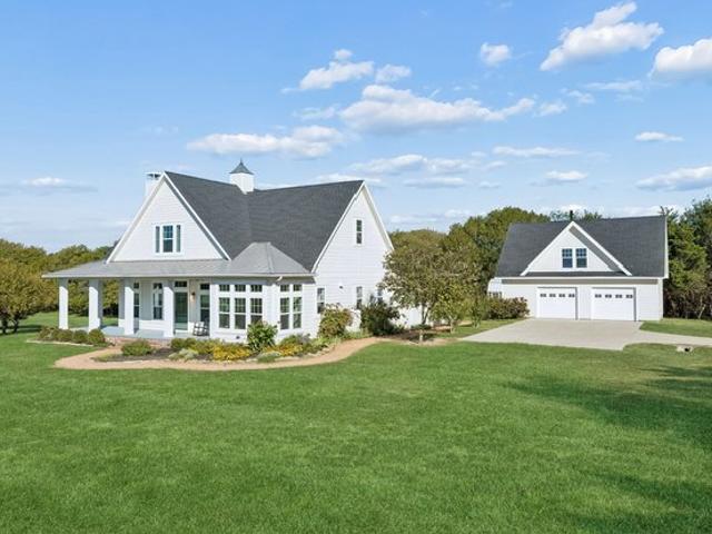 House for sale in Van Alstyne, Grayson County