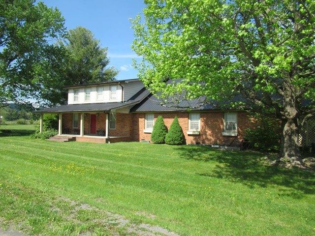House for sale in Crawley, West Virginia