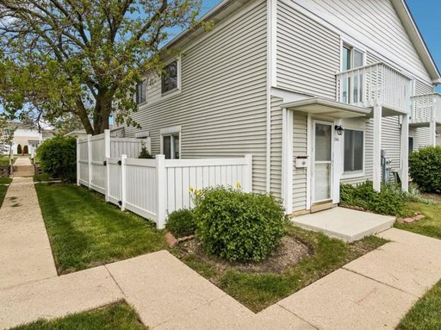 Townhouse for sale in Hoffman Estates, Illinois
