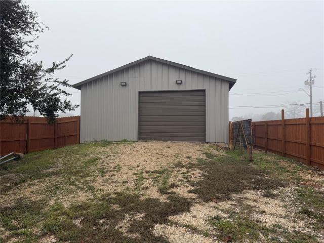 Property for rent in Luling, Texas