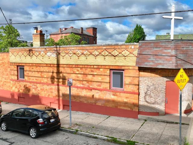 Commercial for sale in Northside, Roselawn