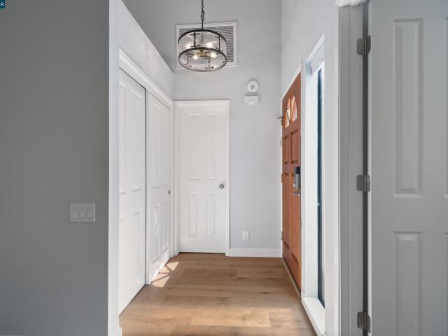 Townhouse for sale in Moraga