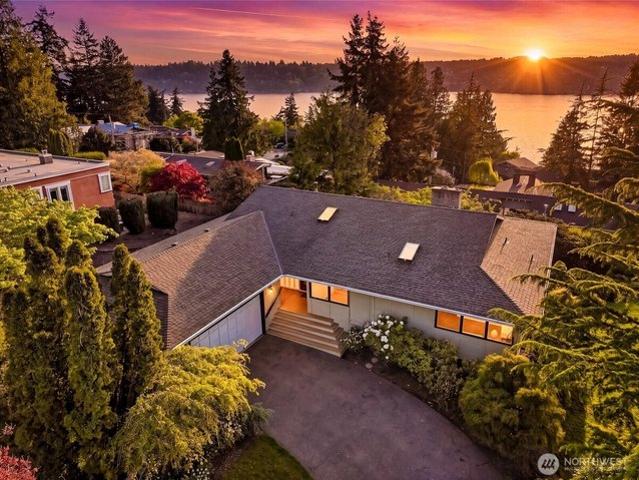 House for sale in Kenmore, Washington