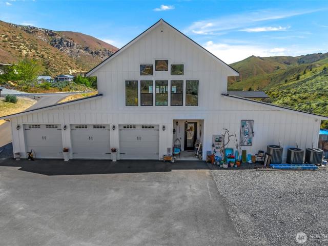 House for sale in Wenatchee, Washington