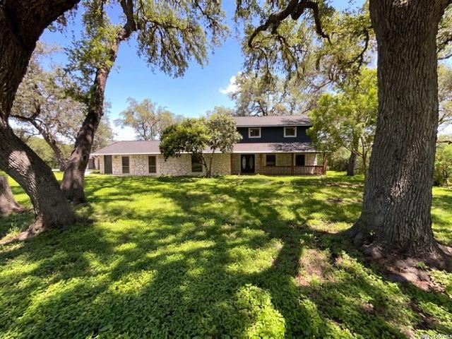 House for sale in Leesville, Texas