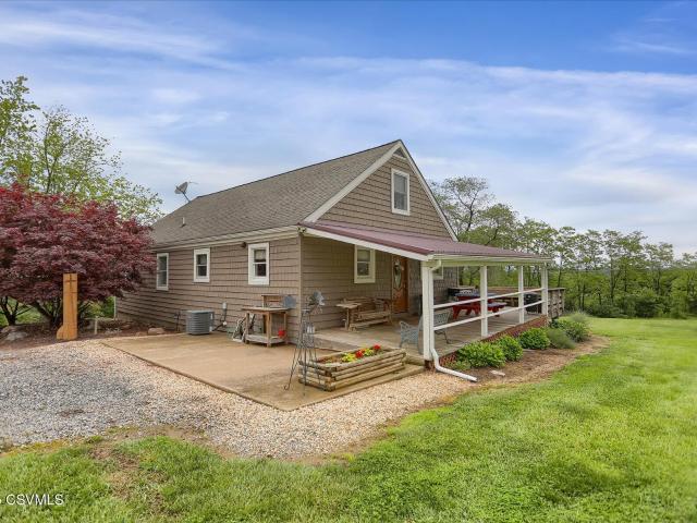 House for sale in New Columbia, Pennsylvania