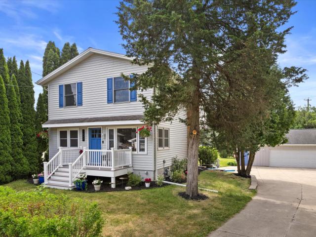 House for sale in Delafield, Wisconsin