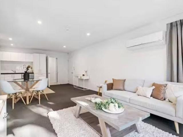 Apartment for sale in Heathcote, Canterbury