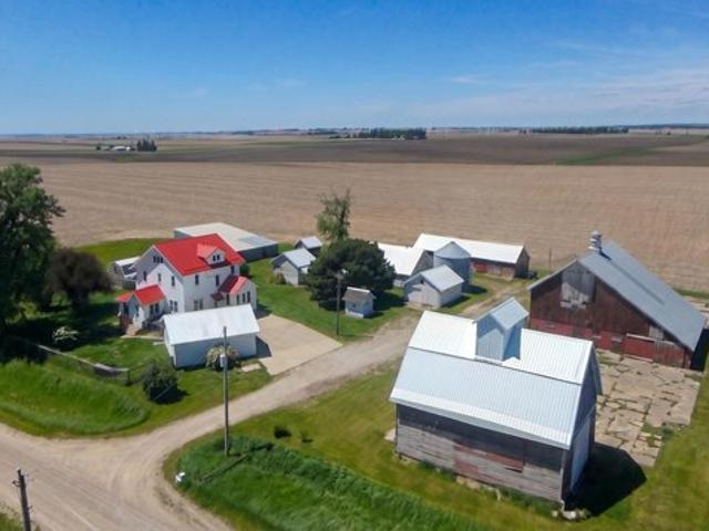 House for sale in Dysart, Iowa