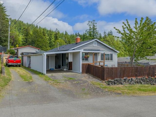 House for sale in Oregonia
