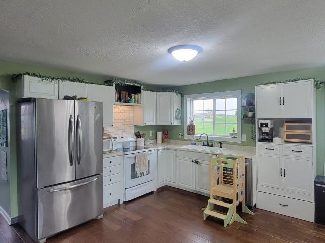 House for sale in Ashley, Indiana