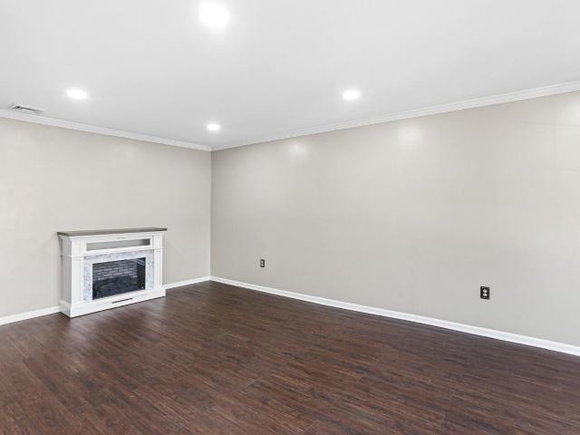 Condo for sale in Crofton, Maryland