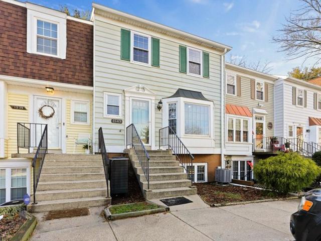 Condo for sale in Crofton, Maryland