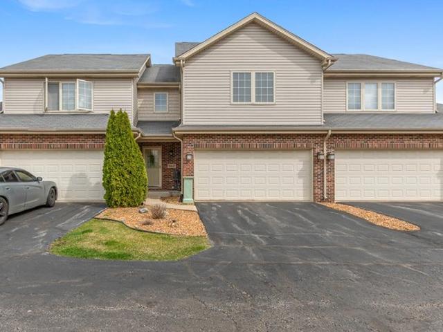 Townhouse for sale in Dyer, Indiana