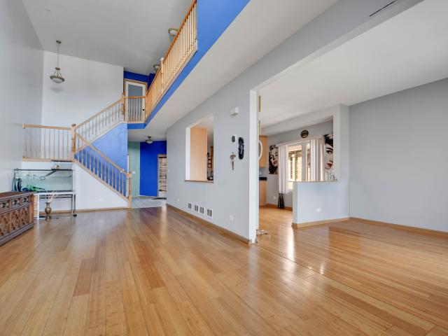 Townhouse for sale in Chicago Park, Illinois