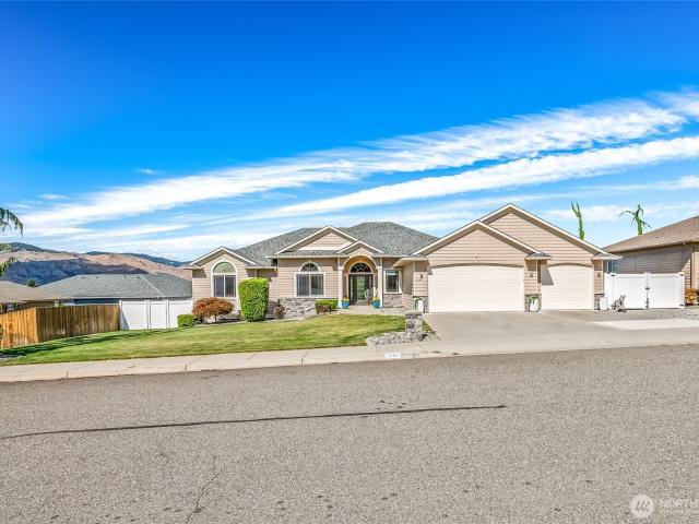 House for sale in East Wenatchee, Washington