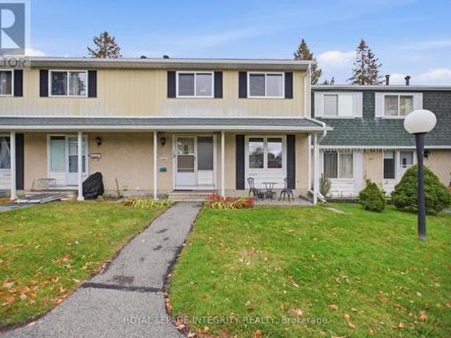 Townhouse for sale in Orléans West-Innes, Ottawa