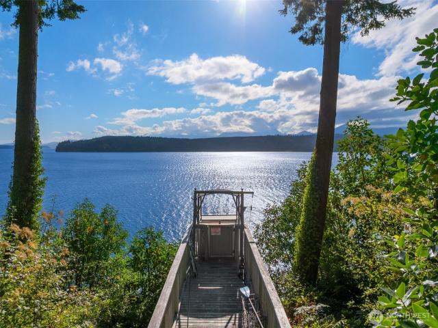 House for sale in Silverdale, Washington