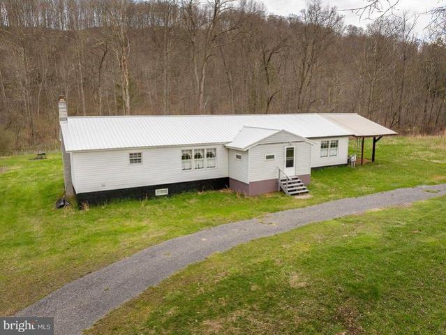 House for sale in Garrett, Maryland