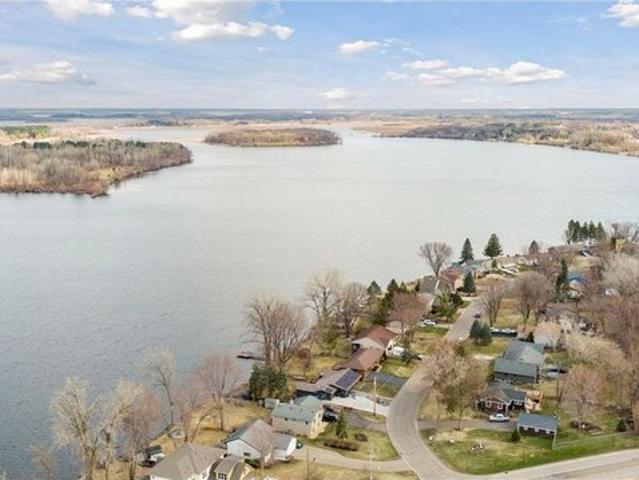 House for sale in Hugo, Minnesota