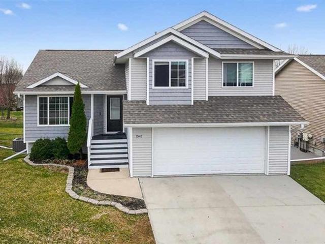 House for sale in Iowa City, Iowa