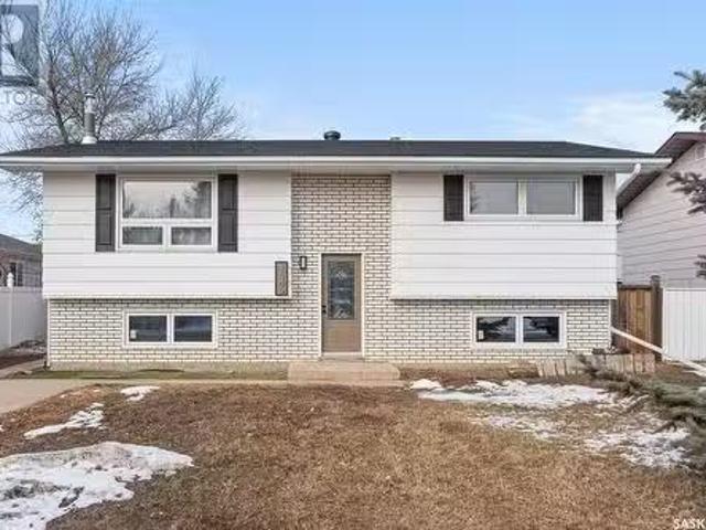 House for sale in Moose Jaw, Saskatchewan