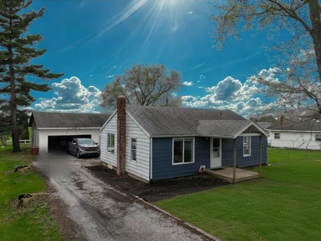 House for sale in Medaryville, Indiana