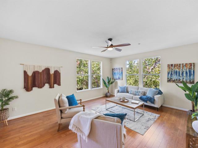 Condo for sale in Oakland, California