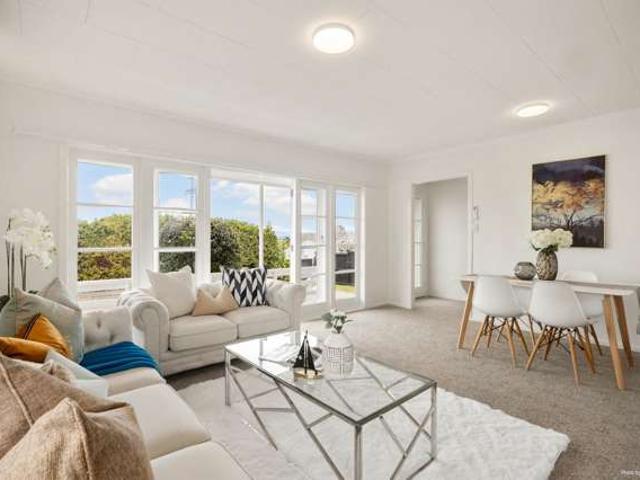 House for sale in Mount Roskill, Oroua County