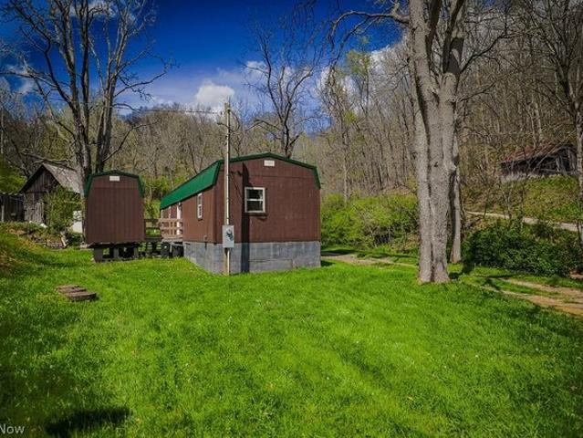 House for sale in Elizabeth, West Virginia