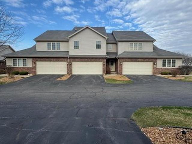 Townhouse for sale in Dyer, Indiana