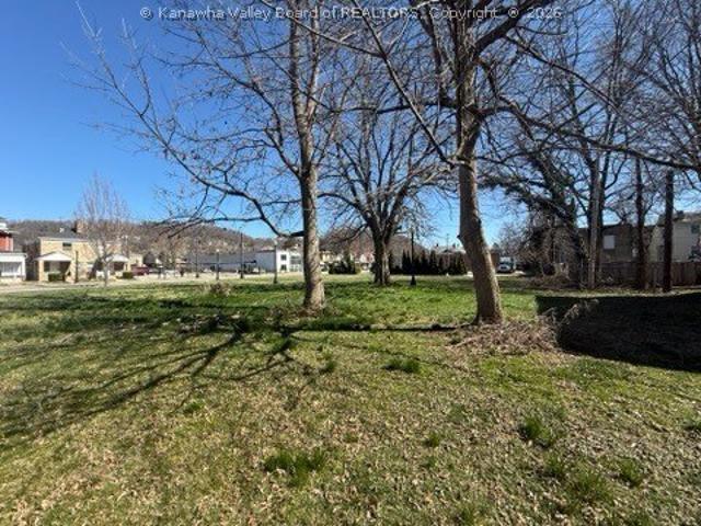 Land for sale in Charleston, West Virginia
