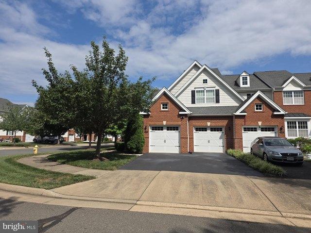 Townhouse for sale in Virginia