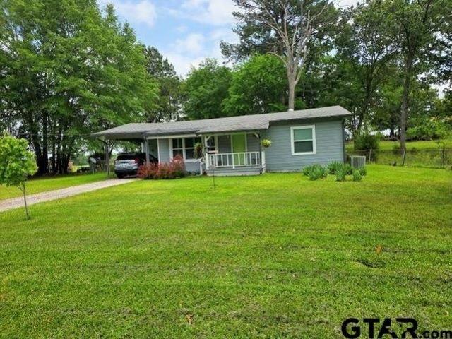 House for sale in Henderson, Texas