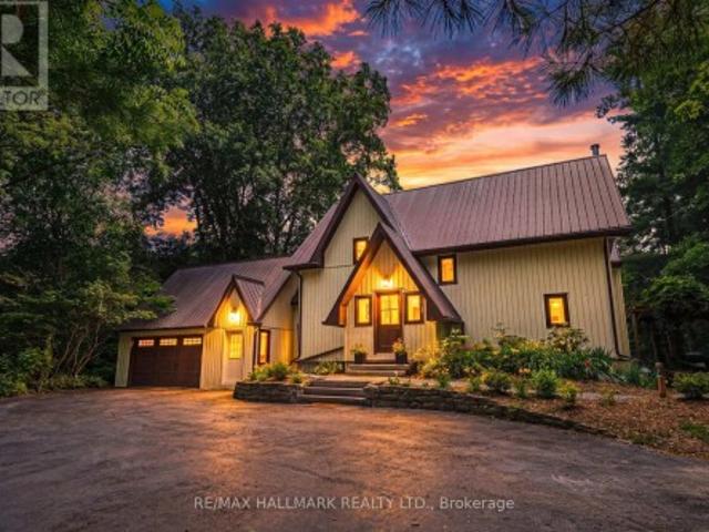 House for sale in Ancaster, Ontario