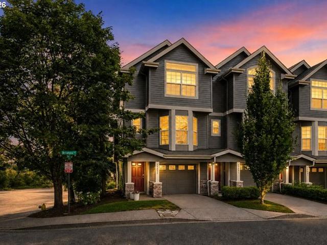 Townhouse for sale in Oregonia