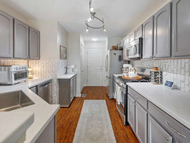 Townhouse for sale in Mchenry, Illinois